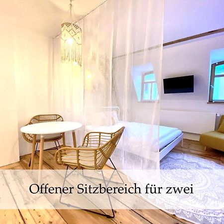 Zentrale 1-Zimmer-Ferienwohnung Mit Digitalem Check In Hof  Eksteriør billede